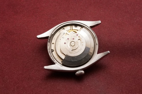 ロレックス デイトジャスト Ref-6305-1 Red デイトジャスト Honeycomb Dial Big バブルバック Rare!（RO-219／1955年)の詳細写真10枚目