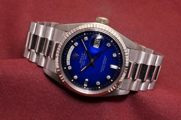 ロレックス デイデイト Ref-1803/9 Blue Gradation 10 Point Diamond Dial（RO-261／1973年)の詳細写真1枚目