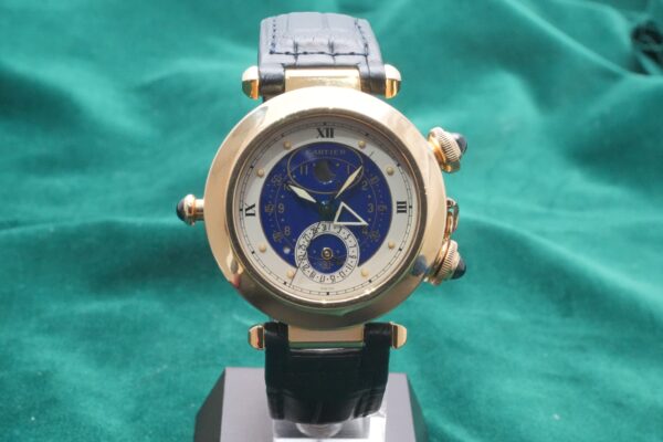 カルティエ PASHA ALARM MOON AND DATE QUARZ REF.30011（02／1987年)の詳細写真2枚目