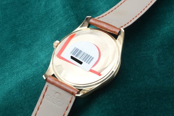 オメガ SPEEDCLASSIC HERITAGE 18KYG 3601.20.02（03／2012年)の詳細写真4枚目
