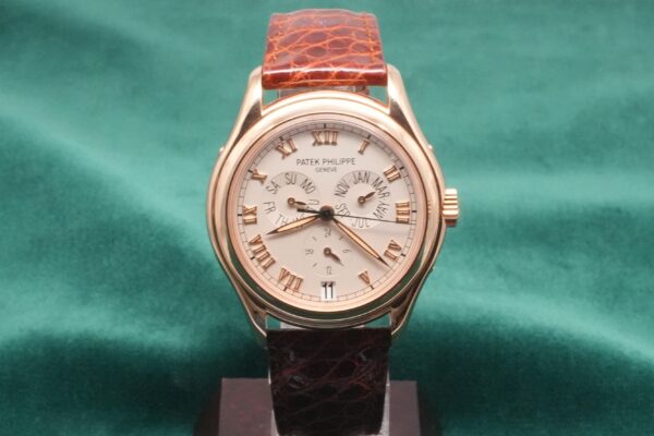 パテック・フィリップ COMPLICATED WATCHES ANNUAL CALENDAR 18KRG REF.5035（17／1996年)の詳細写真2枚目