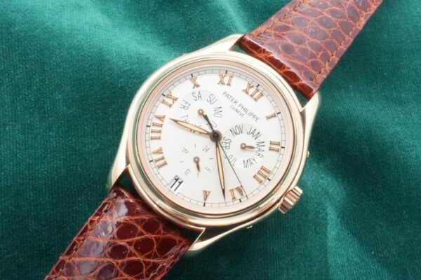 パテック・フィリップ COMPLICATED WATCHES ANNUAL CALENDAR 18KRG REF.5035（17／1996年)の詳細写真4枚目