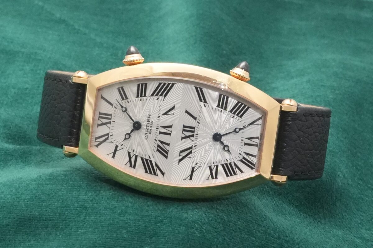 カルティエ TONNEAU CPCP DUAL TIME YG 2805(21/2008年)