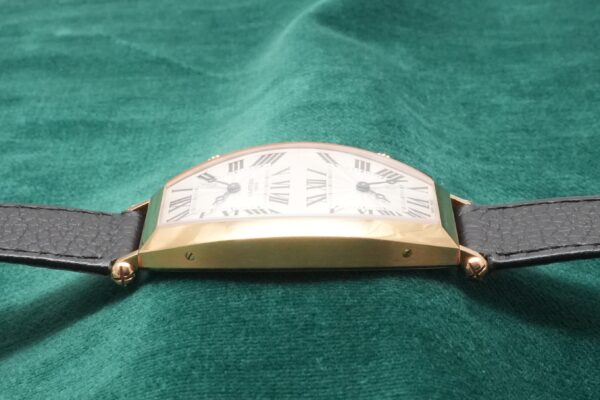 カルティエ  TONNEAU CPCP DUAL TIME YG 2805（21／2008年)の詳細写真5枚目