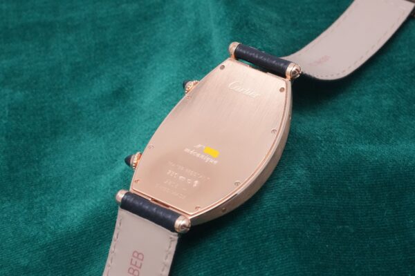 カルティエ  TONNEAU CPCP DUAL TIME YG 2805（21／2008年)の詳細写真6枚目