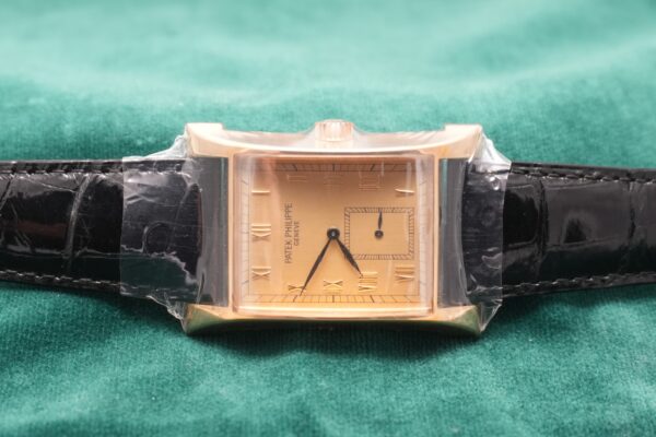 パテック・フィリップ PAGODA Ref.5500 YG（27／1997年)の詳細写真3枚目