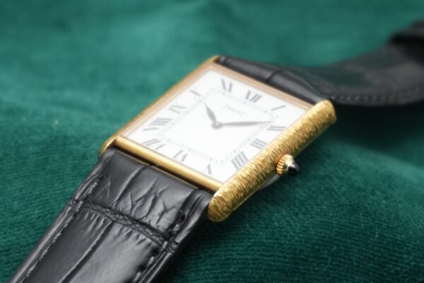 PIAGET TANK WHITE ROMAN DIAL REF.928749（PL02／1980s)の詳細写真4枚目