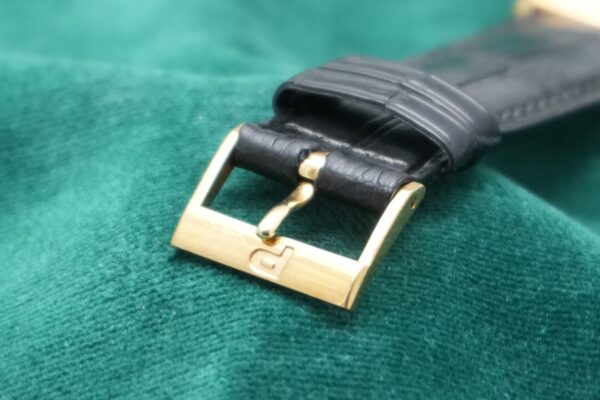 PIAGET TANK WHITE ROMAN DIAL REF.928749（PL02／1980s)の詳細写真8枚目