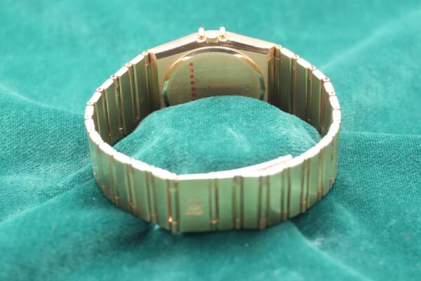 オメガ CONSTELLATION デイデイト DIAMOND BEZEL LAPIS LAZULI 18KYG QUARTZ（03／1990s)の詳細写真3枚目