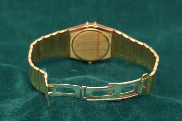 オメガ CONSTELLATION デイデイト DIAMOND BEZEL LAPIS LAZULI 18KYG QUARTZ（03／1990s)の詳細写真6枚目