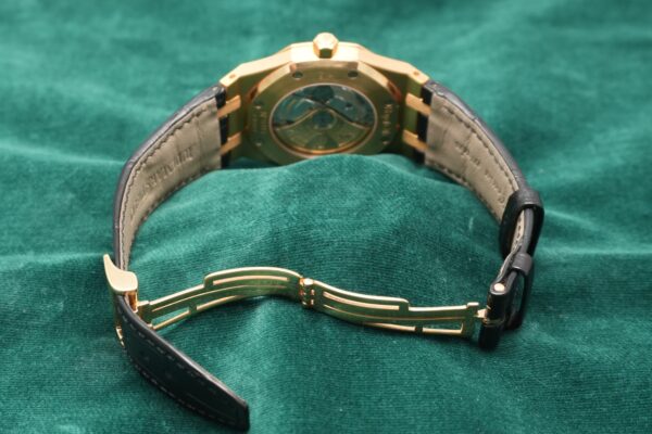 AUDEMARS PIGUET 15300OR.OO.D088CR.02（05／2005年)の詳細写真4枚目