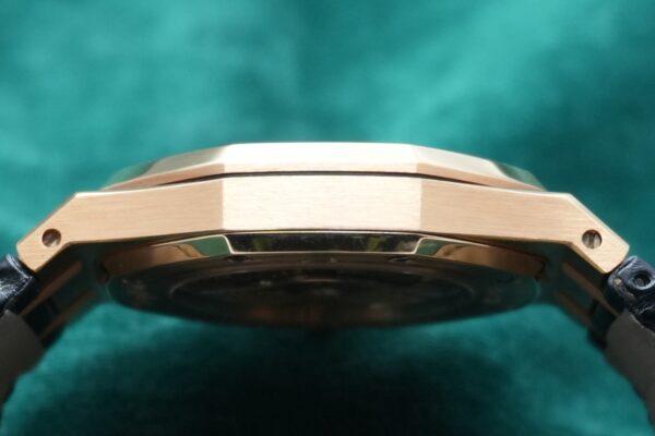 AUDEMARS PIGUET 15300OR.OO.D088CR.02（05／2005年)の詳細写真9枚目
