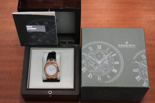 AUDEMARS PIGUET 15300OR.OO.D088CR.02（05／2005年)の詳細写真10枚目