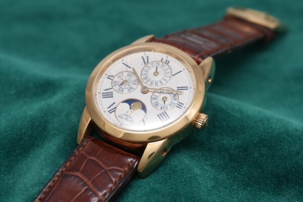 オメガ LOUIS BRANDT PERPETUAL CALENDAR 175.0300（08／2002年)の詳細写真3枚目