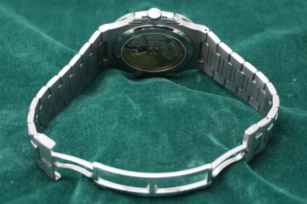 パテック・フィリップ NAUTILUS 5711/1A-010（41／2013年)の詳細写真5枚目