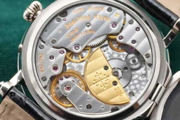 パテック・フィリップ PETIT COMPLICATION 5054G-001 MINT CONDITION（42／2000s)の詳細写真8枚目