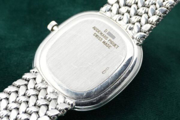 AUDEMARS PIGUET 18KWG LAPIS LAZULIDIAL INTEGRATED BRACELET（07／1980s)の詳細写真7枚目