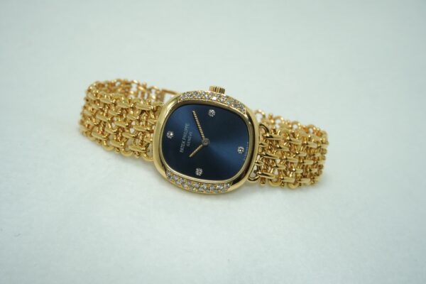 レディース パテック・フィリップ GOLDEN ELLIPSE BLUE DIAL 4514/1（ML-29／1983年)の詳細写真1枚目