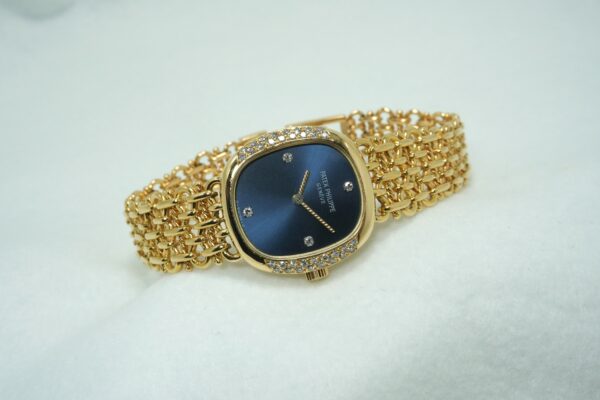 レディース パテック・フィリップ GOLDEN ELLIPSE BLUE DIAL 4514/1（ML-29／1983年)の詳細写真2枚目