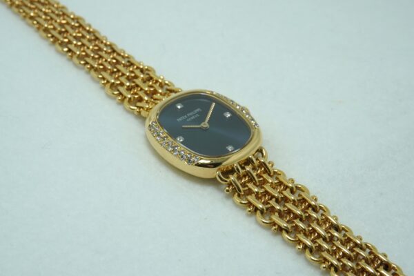 レディース パテック・フィリップ GOLDEN ELLIPSE BLUE DIAL 4514/1（ML-29／1983年)の詳細写真8枚目