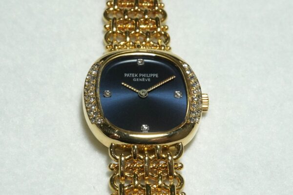 レディース パテック・フィリップ GOLDEN ELLIPSE BLUE DIAL 4514/1（ML-29／1983年)の詳細写真11枚目