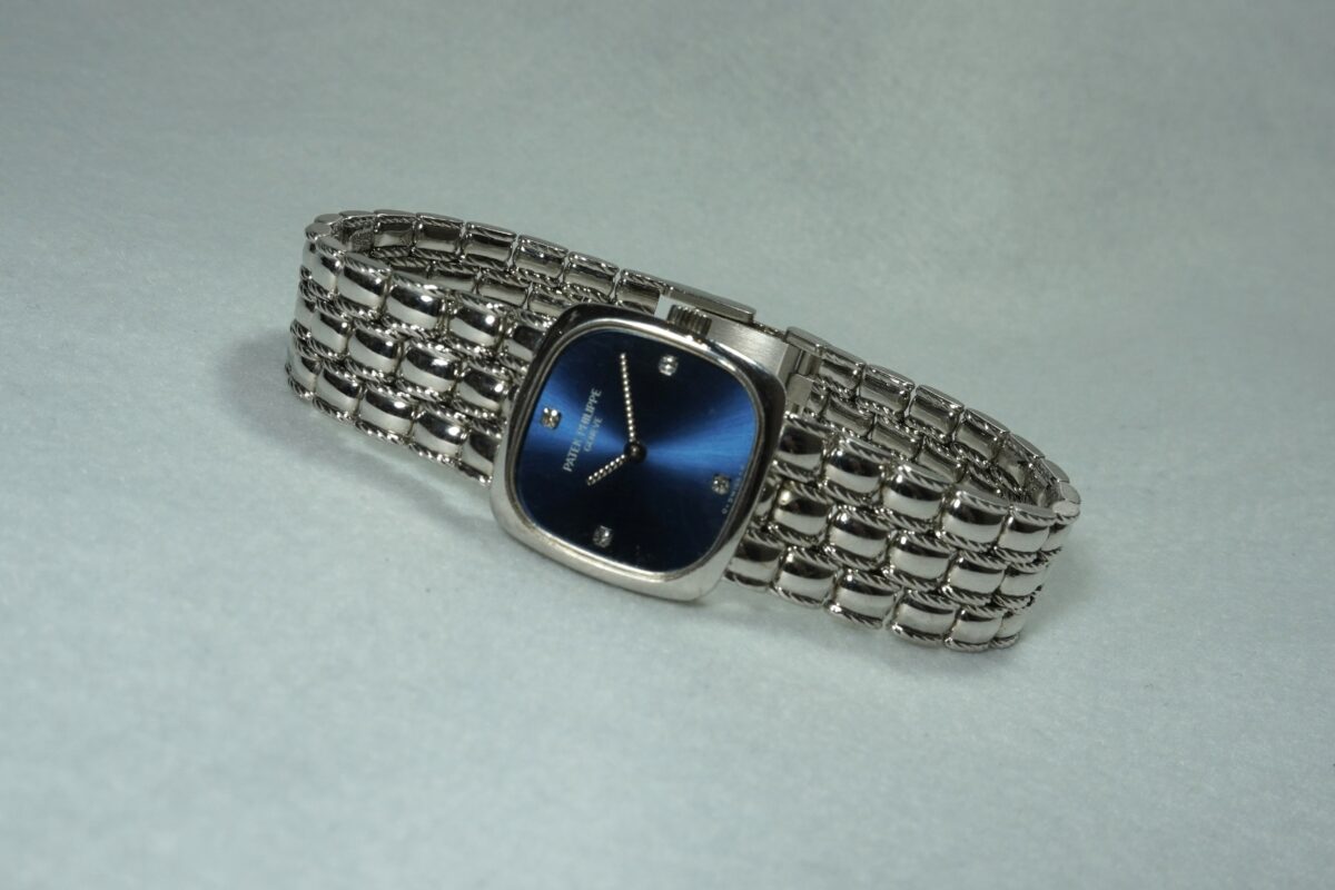 レディース パテック・フィリップ  BLUE DIAL 18KWG 4459（ML-30／1990ｓ)