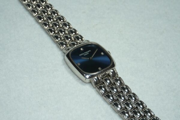 レディース パテック・フィリップ  BLUE DIAL 18KWG 4459（ML-30／1990ｓ)の詳細写真6枚目