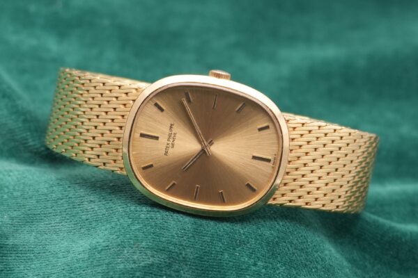 パテック・フィリップ GOLDEN CHAMPAGNE DIAL 3748/1（46／1978年)の詳細写真1枚目