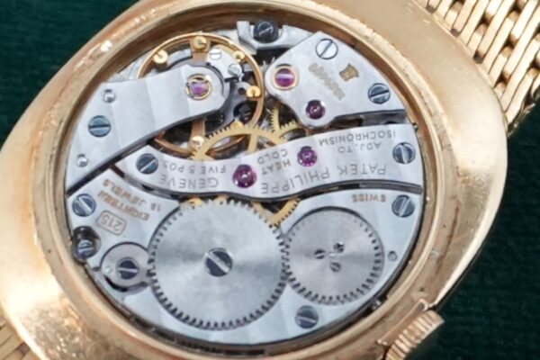 パテック・フィリップ GOLDEN CHAMPAGNE DIAL 3748/1（46／1978年)の詳細写真7枚目