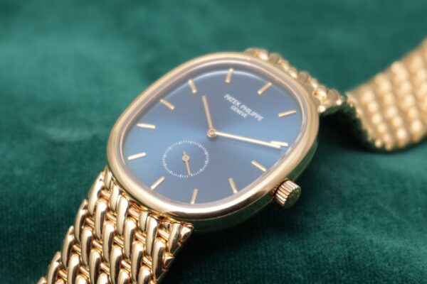 パテック・フィリップ GOLDEN ELLIPSE BLUE DIAL 3978/17（47／1990s)の詳細写真3枚目