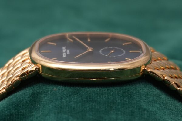 パテック・フィリップ GOLDEN ELLIPSE BLUE DIAL 3978/17（47／1990s)の詳細写真5枚目