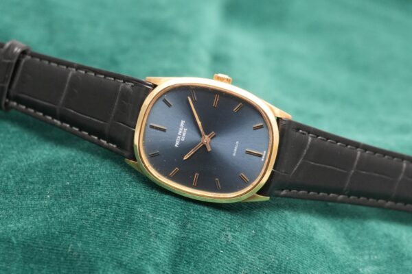 パテック・フィリップ GOLDEN ELLIPSE REF.3546 GÜBELIN-SIGNED DIAL（68／1970年)の詳細写真1枚目