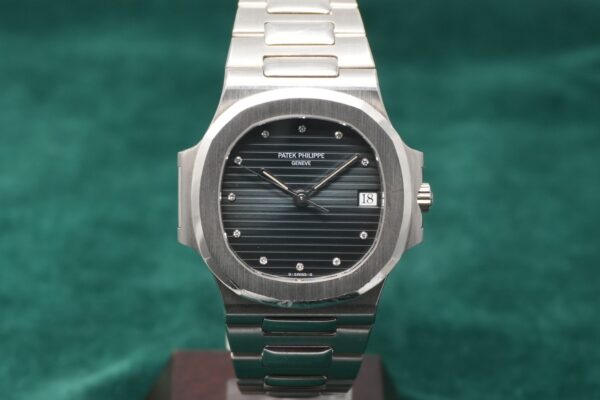 パテック・フィリップ NAUTILUS 3800/1‐001 PLATINUM（48／1995年)の詳細写真2枚目