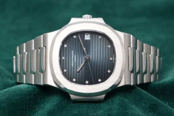 パテック・フィリップ NAUTILUS 3800/1‐001 PLATINUM（48／1995年)の詳細写真3枚目