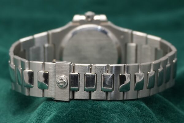 パテック・フィリップ NAUTILUS 3800/1‐001 PLATINUM（48／1995年)の詳細写真6枚目
