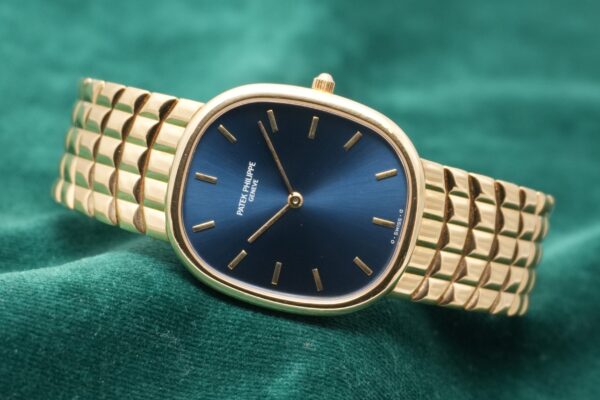 パテック・フィリップ GOLDEN ELLIPSE BLUE DIAL JUMBO 3738/115（49／1988年)の詳細写真1枚目