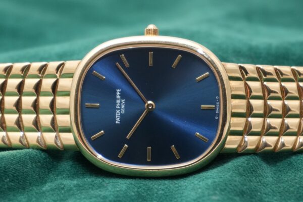 パテック・フィリップ GOLDEN ELLIPSE BLUE DIAL JUMBO 3738/115（49／1988年)の詳細写真2枚目