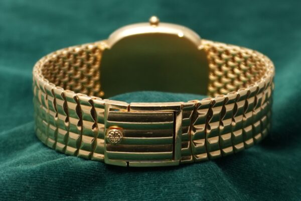 パテック・フィリップ GOLDEN ELLIPSE BLUE DIAL JUMBO 3738/115（49／1988年)の詳細写真8枚目