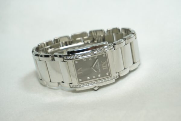 レディース パテック・フィリップ Twenty4 Gray Dial 4910 （ML-34-44／2011年)の詳細写真2枚目