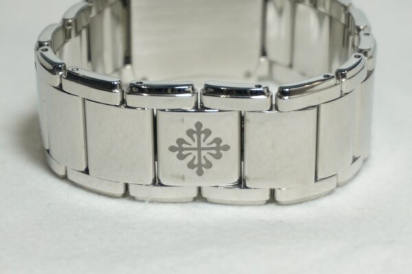 レディース パテック・フィリップ Twenty4 Gray Dial 4910 （ML-34-44／2011年)の詳細写真5枚目