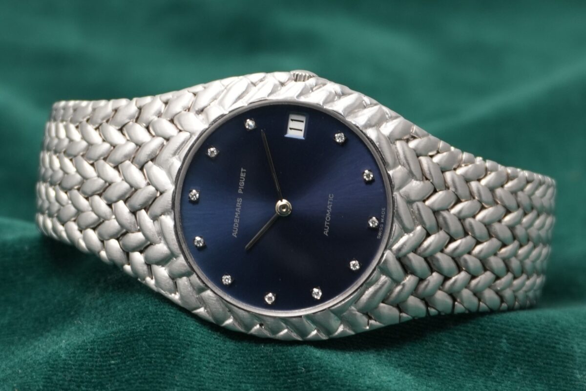 AUDEMARS PIGUET WHITE GOLD COBRA PURPLE DIAL AUTOMATIC 5403（08 ／1970s)