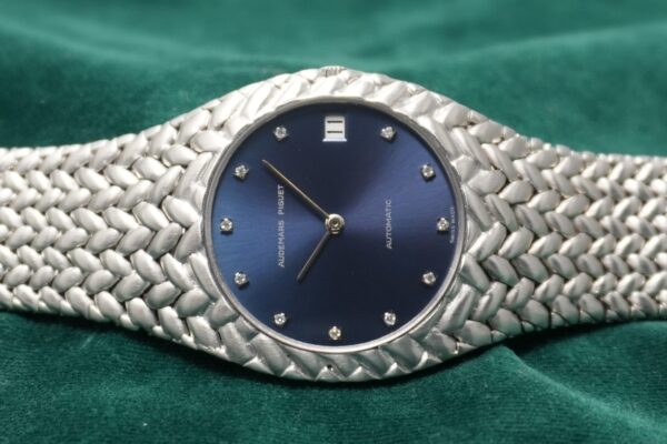 AUDEMARS PIGUET WHITE GOLD COBRA PURPLE DIAL AUTOMATIC 5403（08 ／1970s)の詳細写真3枚目