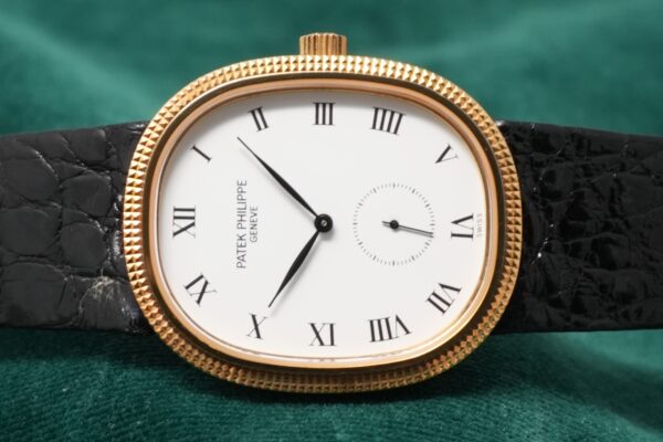 パテック・フィリップ GOLDEN ELLIPSE 3989J（53／1992年)の詳細写真2枚目