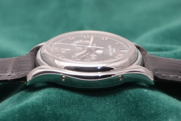 パテック・フィリップ ANNUAL CALENDAR PLATINUM REF.5056（55／2001年)の詳細写真6枚目