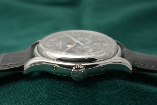 パテック・フィリップ ANNUAL CALENDAR PLATINUM REF.5056（60／2001年)の詳細写真4枚目