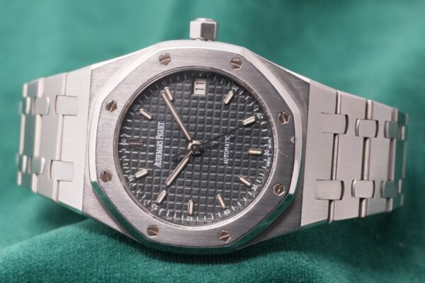 AUDEMARS PIGUET ROYAL OAK 14790ST BLACK DIAL（09／1999年)の詳細写真2枚目