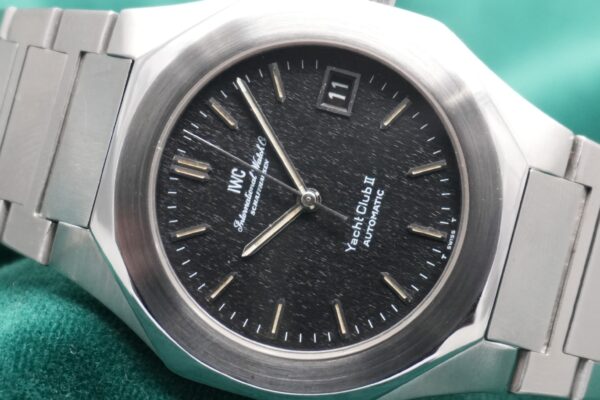 IWC YACHT CLUB II JUMBO AUTOMATIC（03／1970s)の詳細写真2枚目