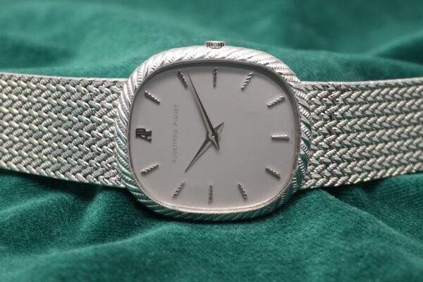 AUDEMARS PIGUET COBRA GHOST DIAL 18KWG（10／1970s)の詳細写真2枚目