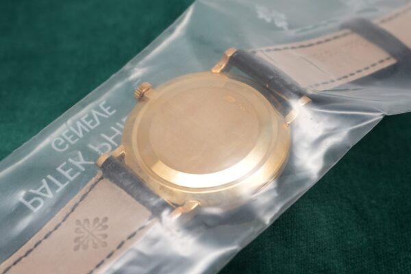 パテック・フィリップ カラトラバ 3919J SLATE GREY DIAL MINT CONDITION（66-129／2006年)の詳細写真6枚目