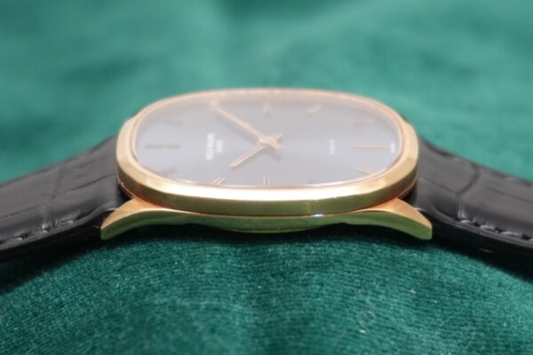 パテック・フィリップ GOLDEN ELLIPSE REF.3546 GÜBELIN-SIGNED DIAL（68／1970年)の詳細写真5枚目